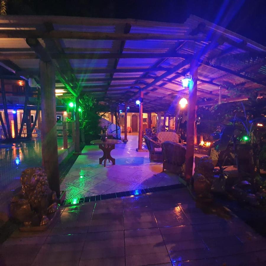 Ferrugem Eco Village Hotel *